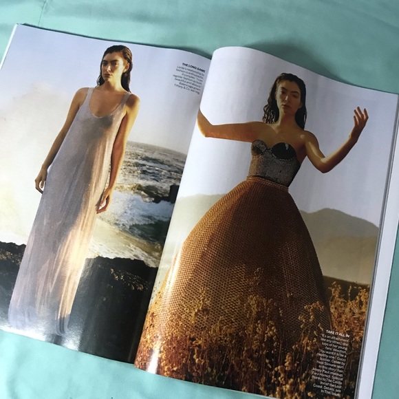 📚💅🏼 Vogue Magazine Lorde Edition October 2021 - Picture 8 of 8